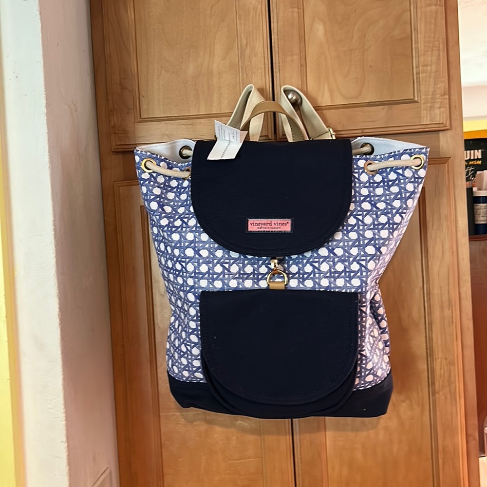 NWT vineyard Vines canvas backpack